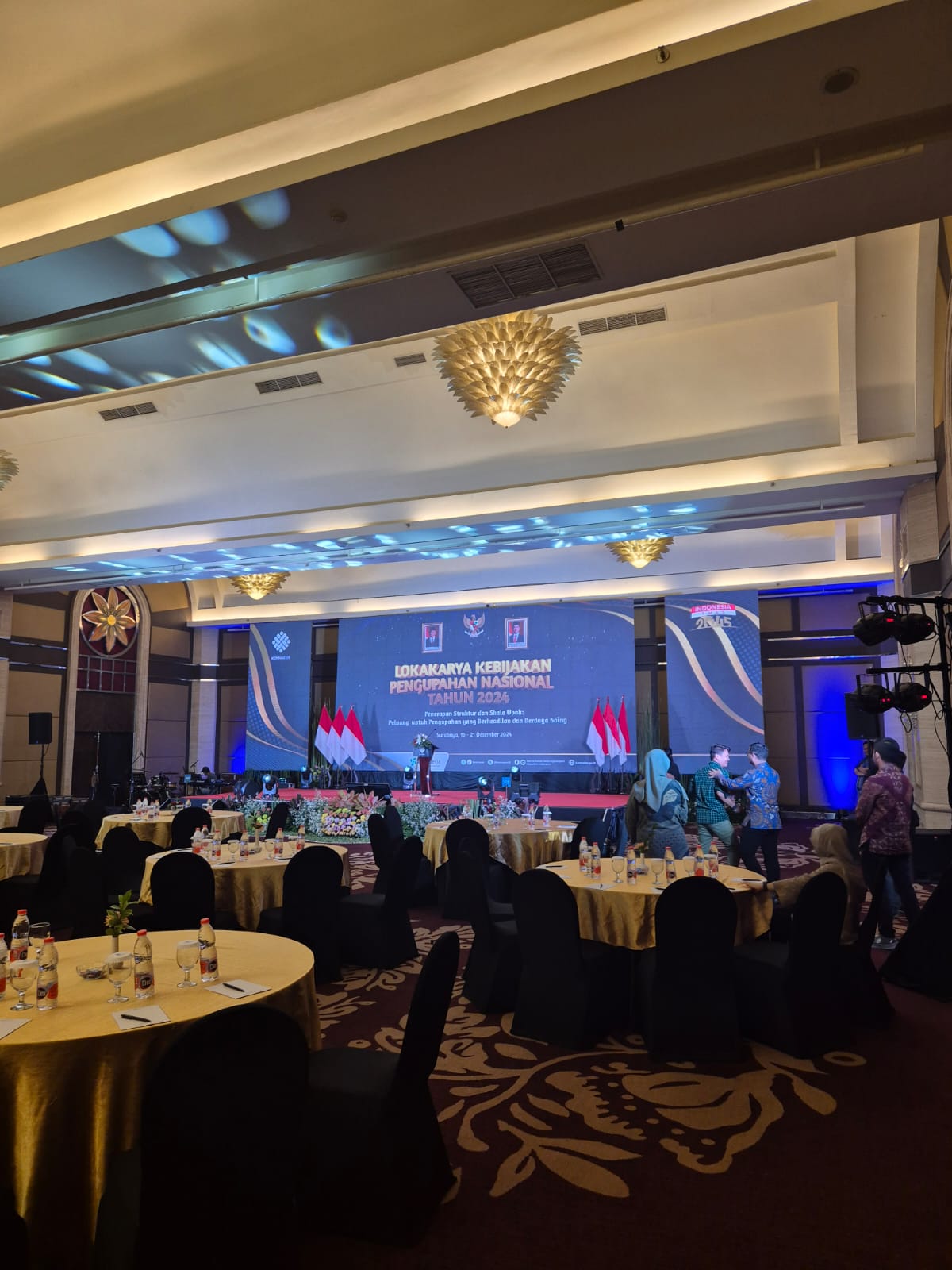 LED Screen